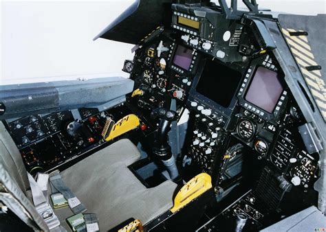 Lockheed F-117 Nighthawk cockpit : r/cockpits