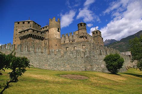 The castles of the aosta valley - Medieval charm, legends and mysteries