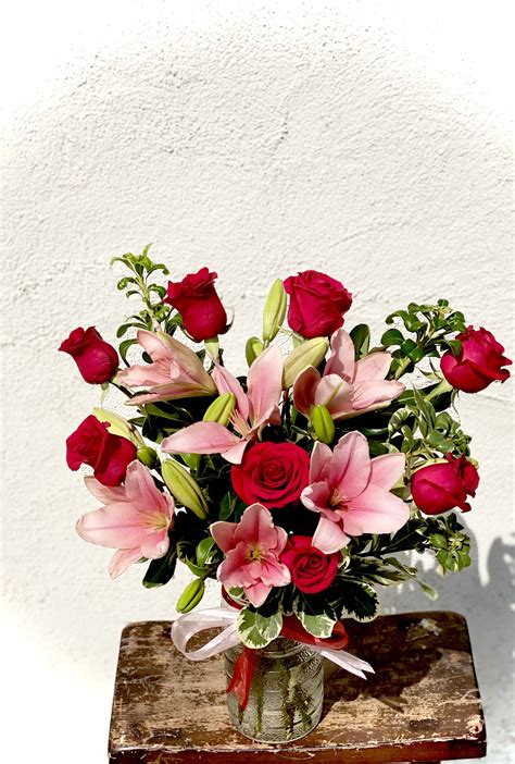 Red Roses & Pink Lilies Arrangement in Placentia, CA | Orchids Little ...