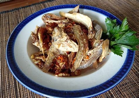 Resep Ikan Asin Pedas oleh Sari's Kitchen - Cookpad