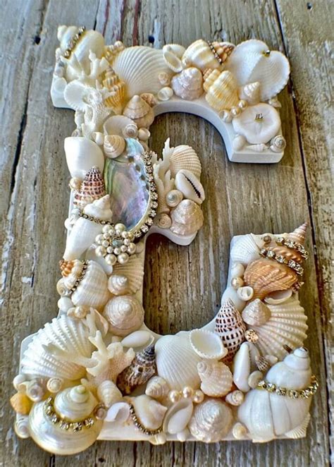 40 Easy DIY Seashell Art and Crafts Ideas - Cartoon District