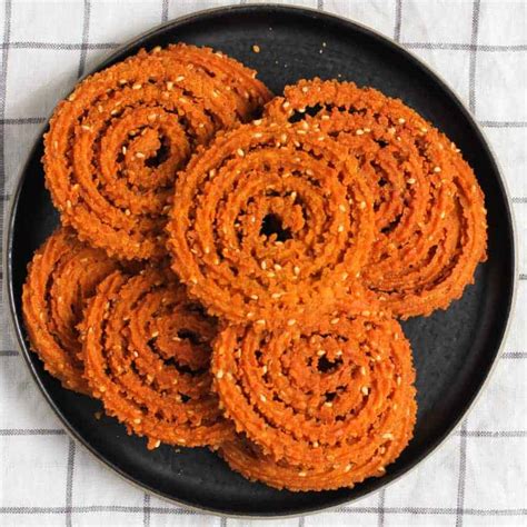 Maharashtrian Bhajanichi Chakli Recipe | Instant Chakli - Ministry of Curry