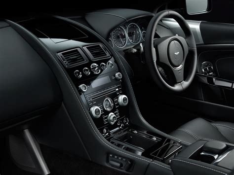 Cars: Aston Martin DB9 Interior