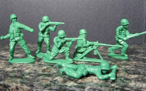 Quinn Rollins: Play Like a Pirate: Little Green Army Men in the Classroom