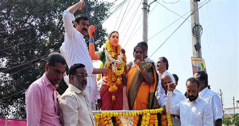 Chakali Ilamma source of inspiration for Statehood movement: Medak MP ...