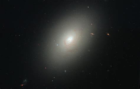 File:Elliptical Galaxy NGC 4150.jpg