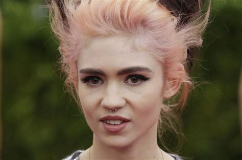 Grimes' Plastic Surgery - What We Know So Far - All Plastic Surgeries