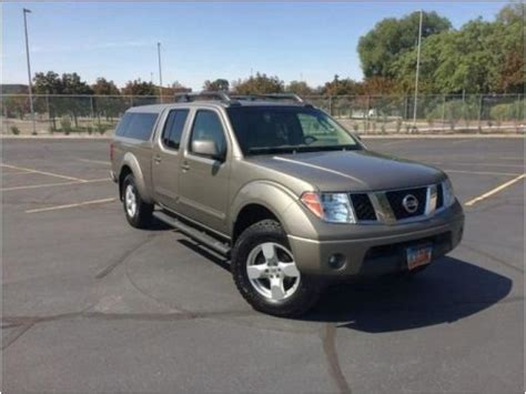 2007 Nissan Frontier LE Crew Cab 4x4 Data, Info and Specs | GTCarLot.com