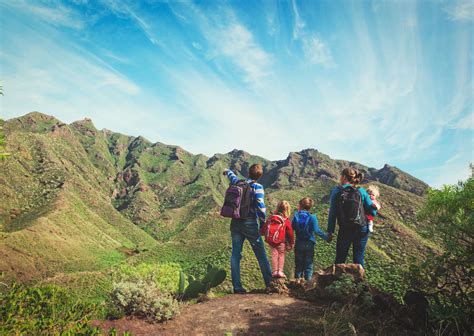 Benefits of Hiking Together with the Entire Family - The Active Family