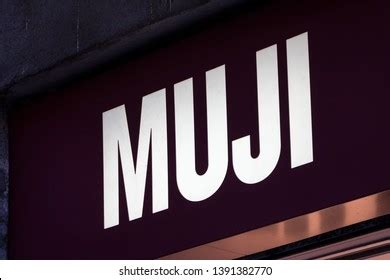 Muji Logo Vector (.SVG) Free Download