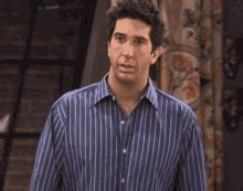 Friends Ross Pivot GIFs | Tenor