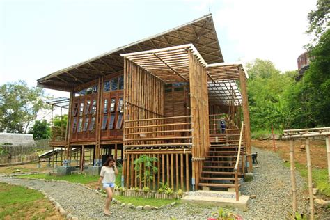 Bahay Kubo, ‘Kahit Munti’ › Buensalido+Architects