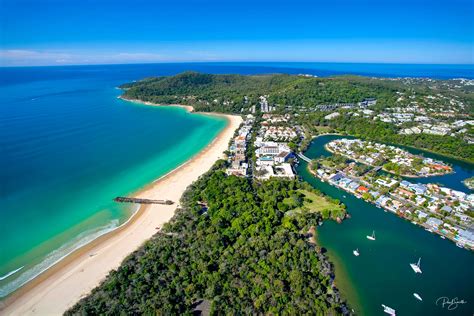 NOOSA MAIN BEACH - Paul Smith Images