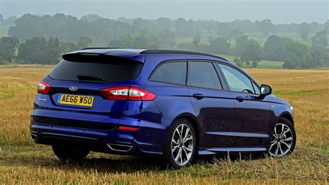 Ford Mondeo ST-Line Estate 2016 review - pictures | Auto Express