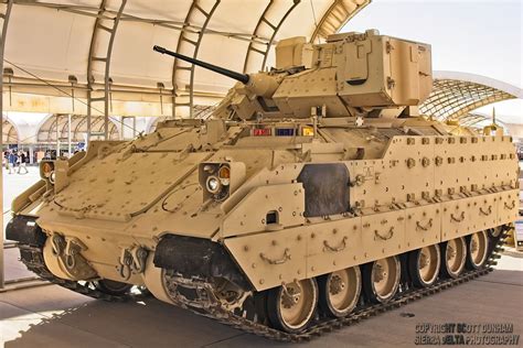 US Army M2A3 Bradley Infantry Fighting Vehicle | Defence Forum ...