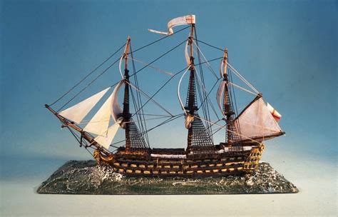 MT4 HMS Temeraire – Navy Models & Books