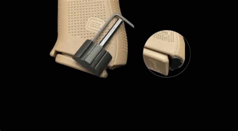 Grip Plug for Glock 19 / 19X / 45 / 17 (Gen 4 and Gen 5) - Recover Tactical