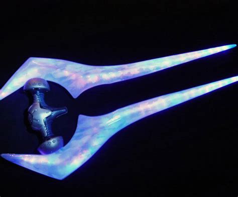 Halo Energy Sword - INTERWEBS