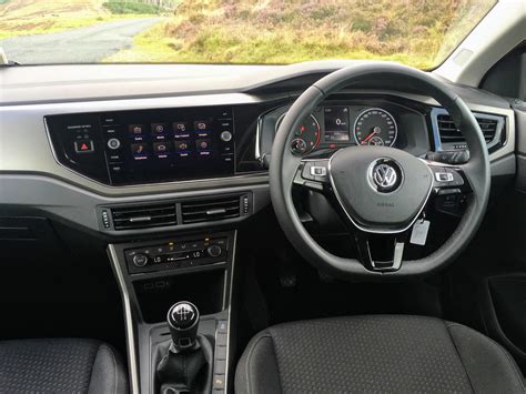 The interior of the new Volkswagen Polo - Changing Lanes