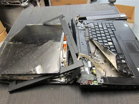 How to Recover Data From a Dropped Laptop That is Damaged - Scholarly ...