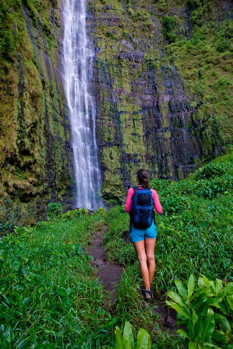 Maui Waterfalls You MUST Visit That Will Blow You Away!