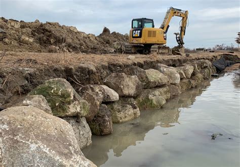 Seawalls - Water's Edge Dock and Hoist