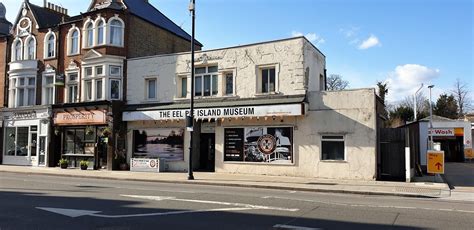 Eel Pie Island Museum...Twickenham. UK | youtu.be/y9g5cPHNT9 ...