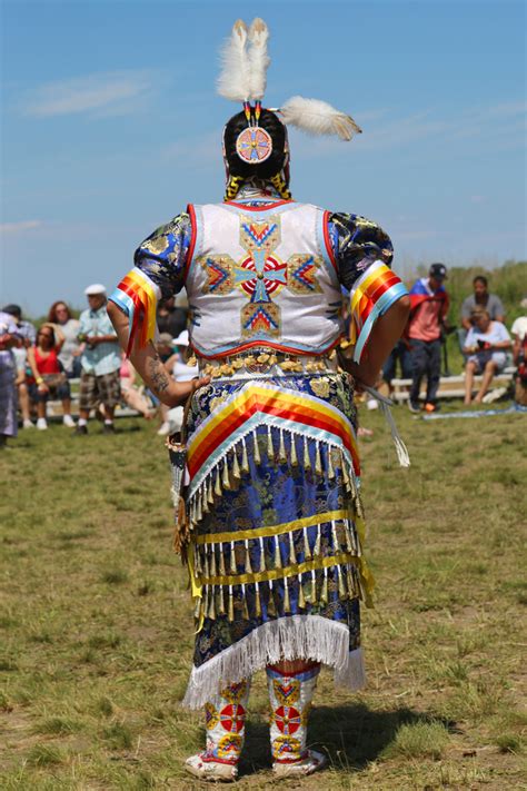 Indigenous Regalia in Canada | The Canadian Encyclopedia