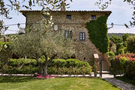 Italy Villa sleeps 40 50 people, luxury accommodations in Tuscany, Umbria