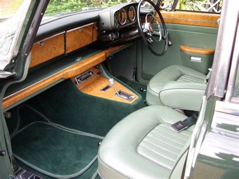 Risultati immagini per rover p5 interior | Car rover, British cars ...