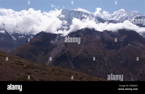 Himalaya sky snow Stock Videos & Footage - HD and 4K Video Clips - Alamy