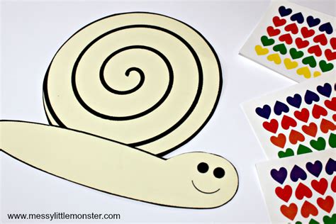 Snail Sticker Craft - FREE printable snail to cover with stickers ...