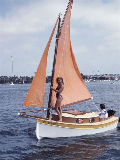 pocket cruiser sailboat - Поиск в Google | Plans de voiliers, Plans de ...