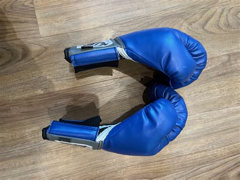 Everlast Ever Fresh Boxing Gloves 8" Royal Blue | SidelineSwap