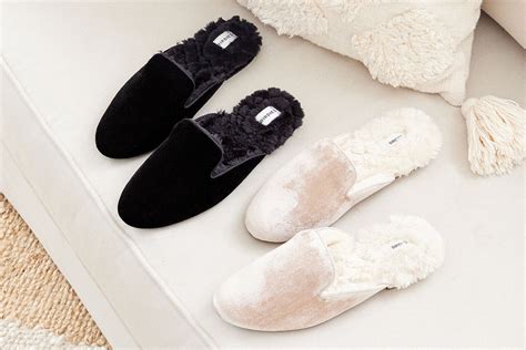 18 Best Women’s Slippers 2023 – Footwear News