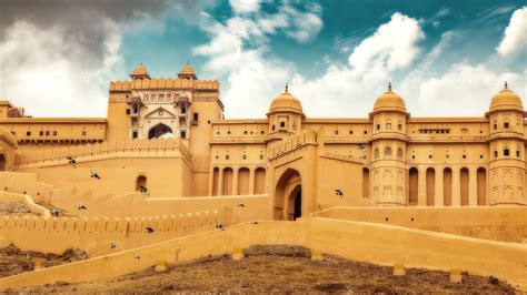 Amer Fort: Jaipur's surreal beauty