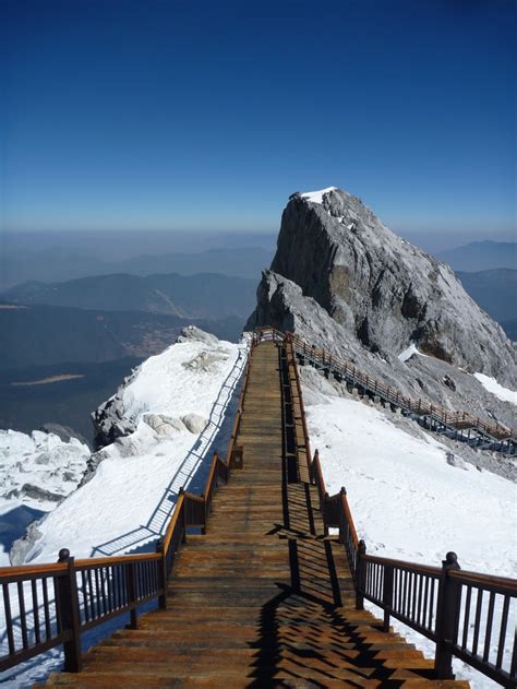 Jade Dragon Snow Mountain. Lijiang, Yunnan, China. Enero 2010 ...