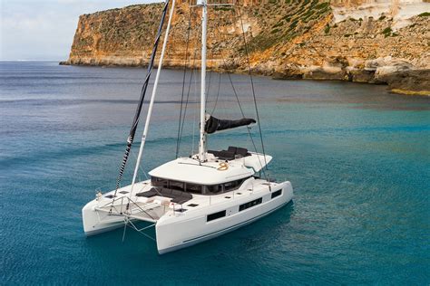 5 captivating catamarans to catch at the 2018 Singapore Yacht Show ...