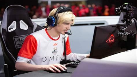 Xqc Bio, Age, Net Worth, Height Weight And Much More - Biographyer