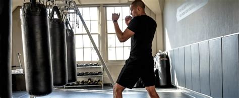 A 20-Minute Cardio boxing workout regimen to obtain lean as well as fit