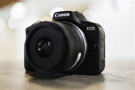 Canon R50 Review