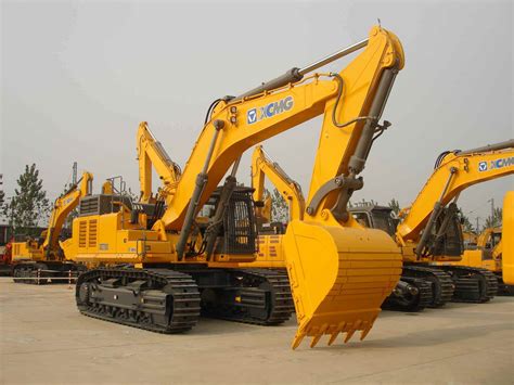 China XCMG 68ton Big Excavator XE700 Photos & Pictures - made-in-china.com