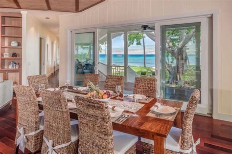 19 Hawai'i Airbnbs on the Beach for a Dream Vacation