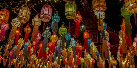 Celebrating the Yi Peng Lantern Festival in Northern Thailand • Fan ...