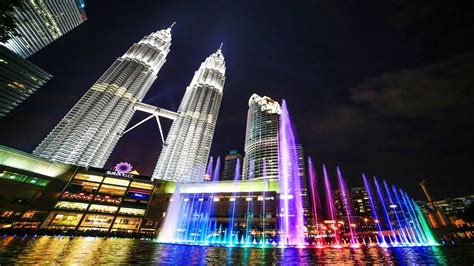 Water Fountain Show | Symphony Lake | KLCC Park | Kuala Lumpur | - YouTube