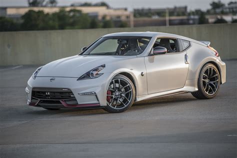 2015 Nissan 370Z NISMO - Luxury Car Magazine