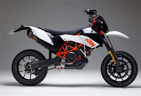 KTM 690 SMC-R (2016-17) technical specifications