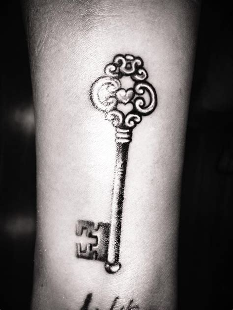 Tatoo of old key | Tattoos, New tattoos, Key tattoos