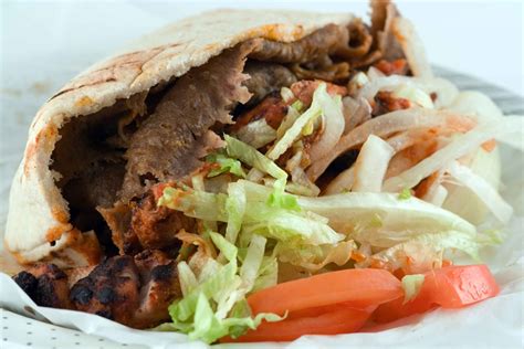 Doner kebab | Greek recipes, Doner kebabs, Kebab recipes