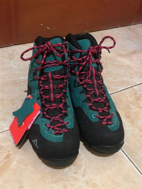 Sepatu Gunung / Hiking Eiger Walton Women Series NEW, Sports, Other ...